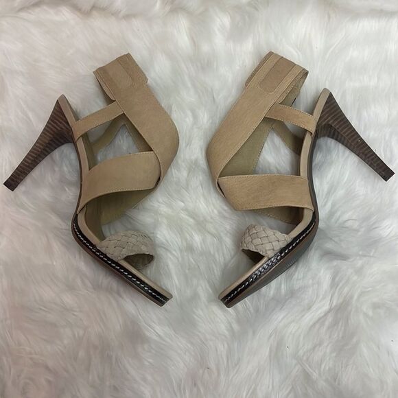 LEVITY Suede Soft Leather Eucalipto Tory Taupe Braided Crisscross Heels BIN 13 - Picture 2 of 10